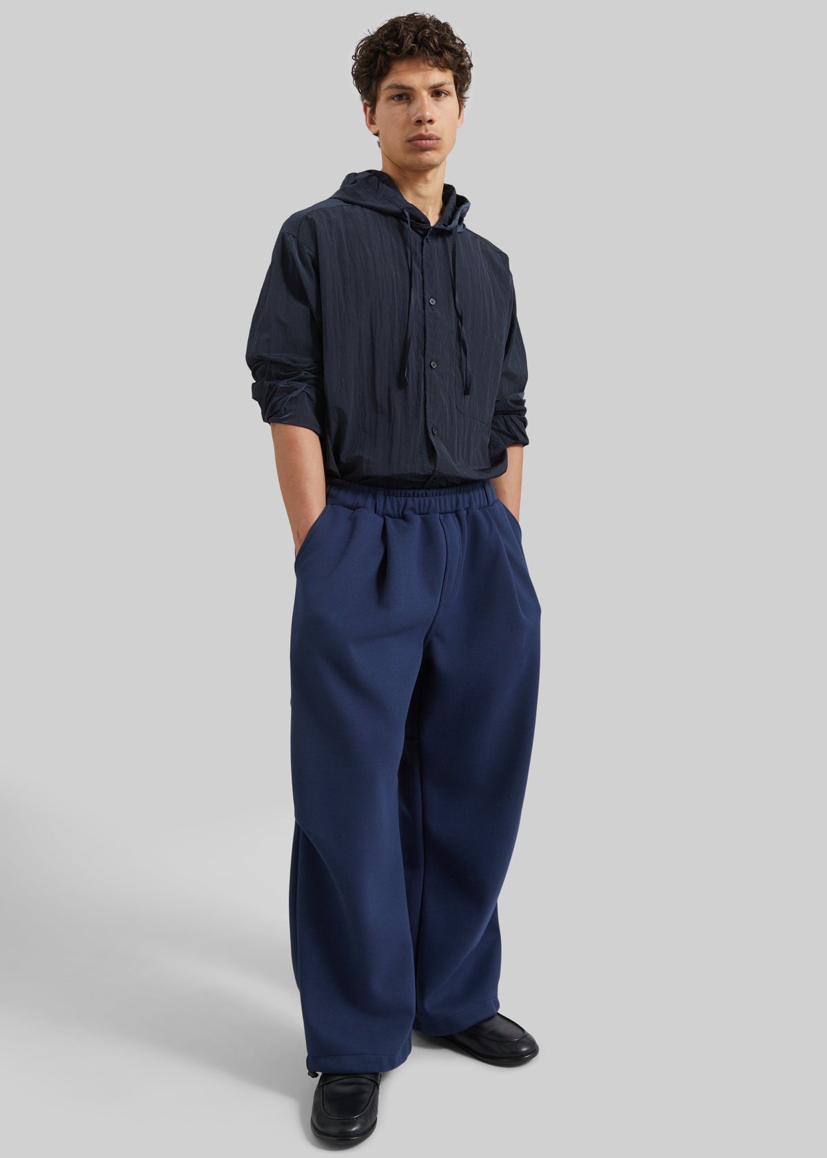 Vetigny Drawstring Pleated Sweatpants - Navy – view 2 of 6