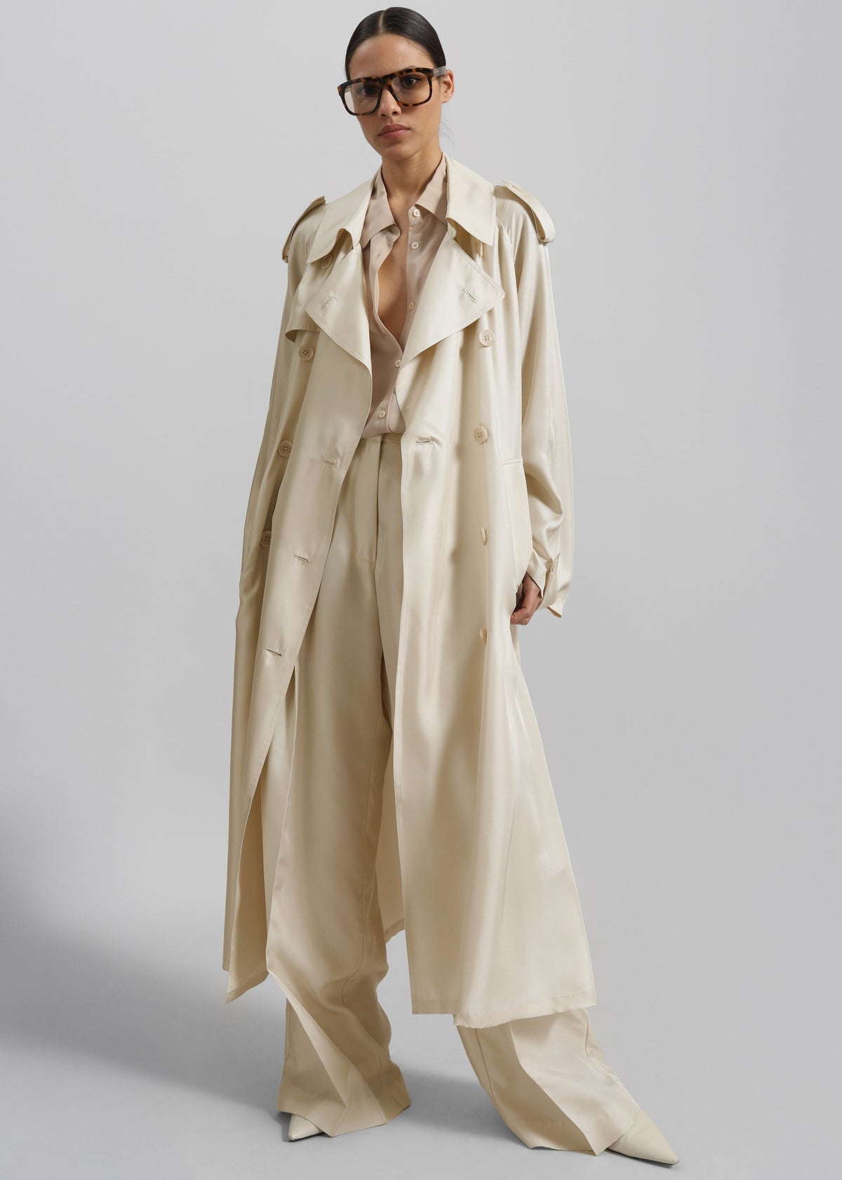 Veyron Silk Trench - Light Beige – view 1 of 8