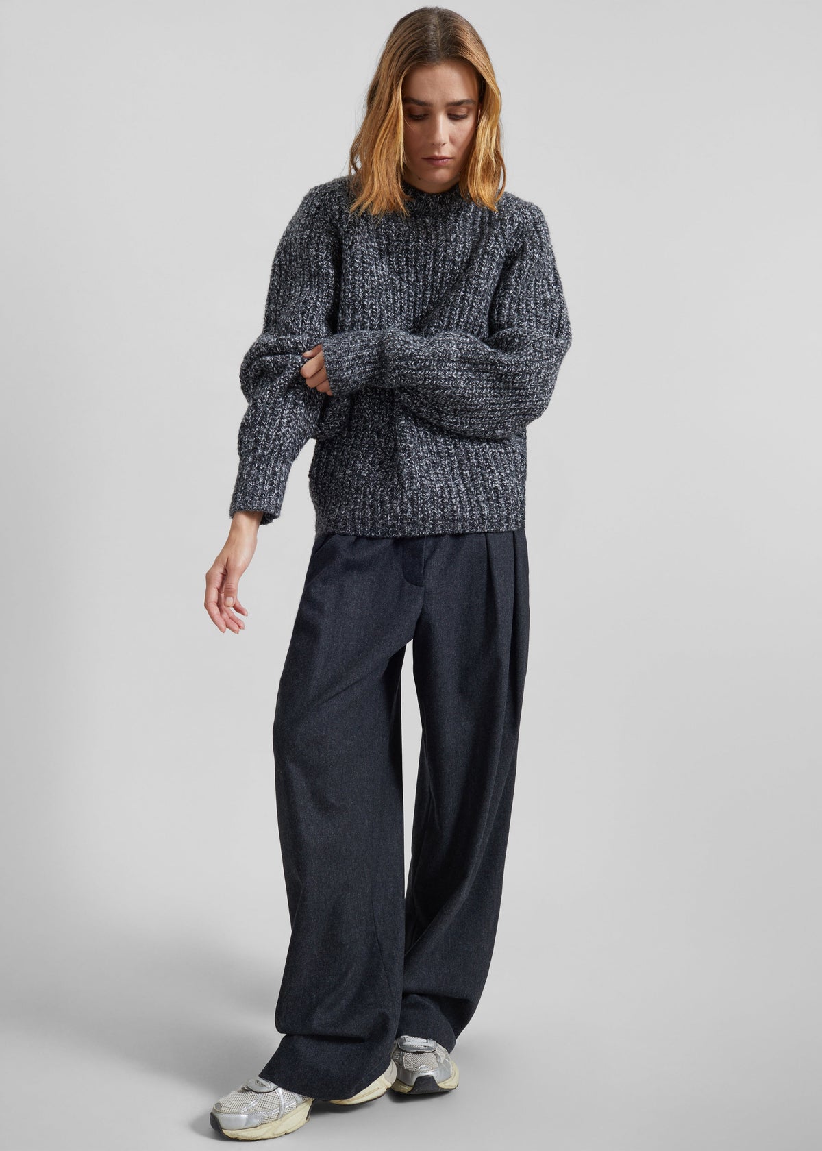 Vezia Chunky Knit Sweater - Dark Grey Melange – view 1 of 8
