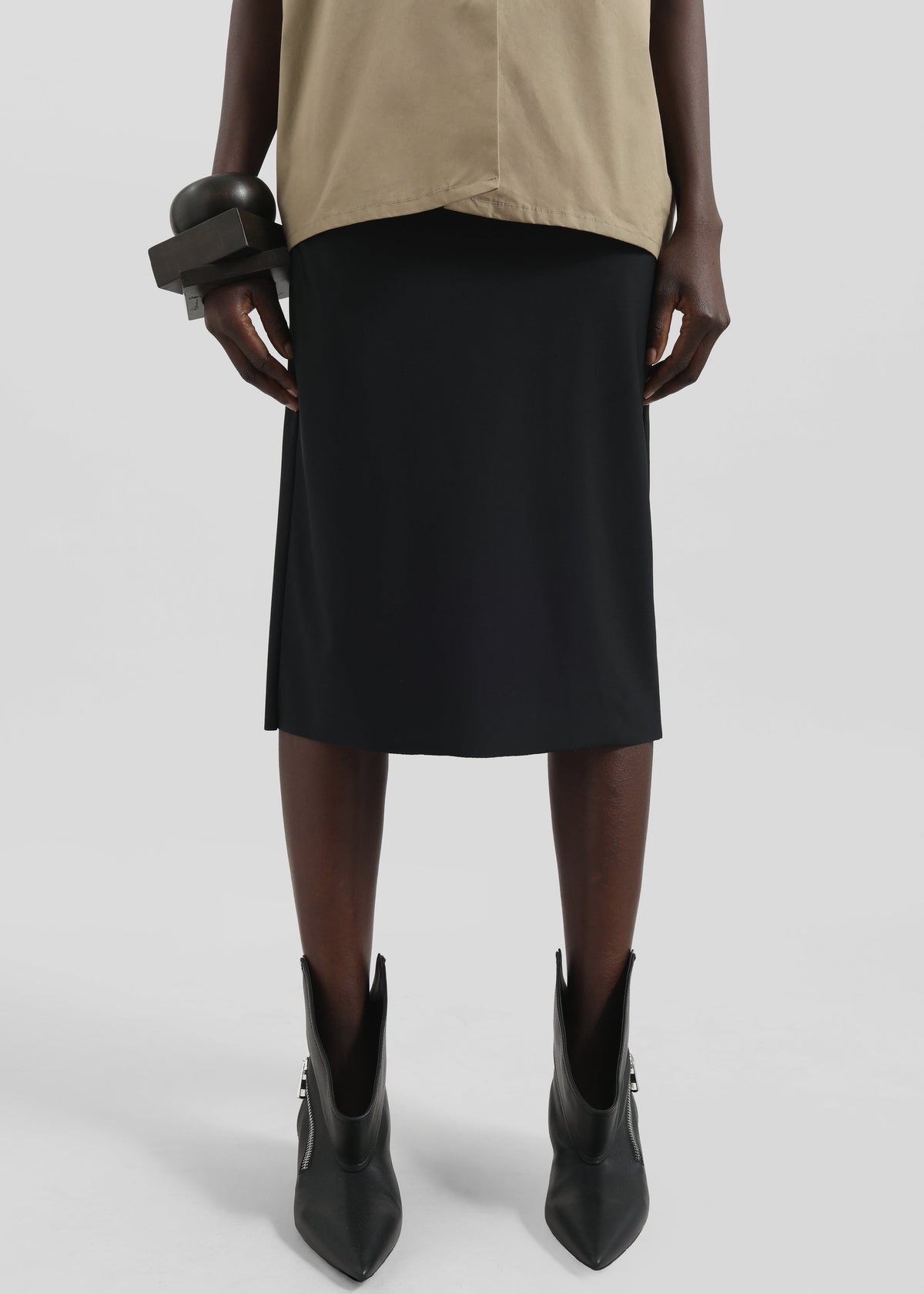Viera Midi Skirt - Black – view 5 of 7