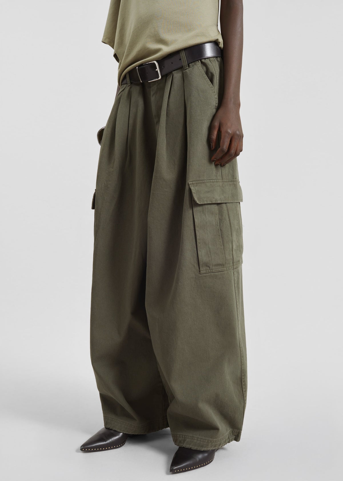 Wandle Cargo Pants - Khaki – view 2 of 9