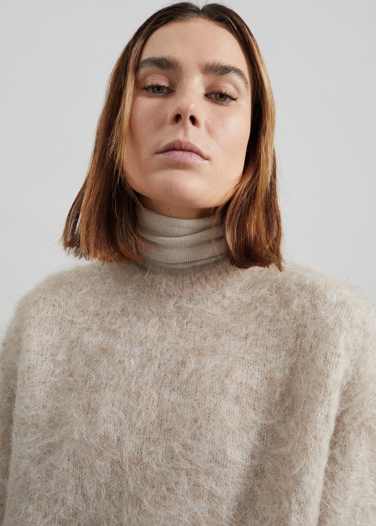 Willy Alpaca Knit Sweater - Beige – view 2 of 9