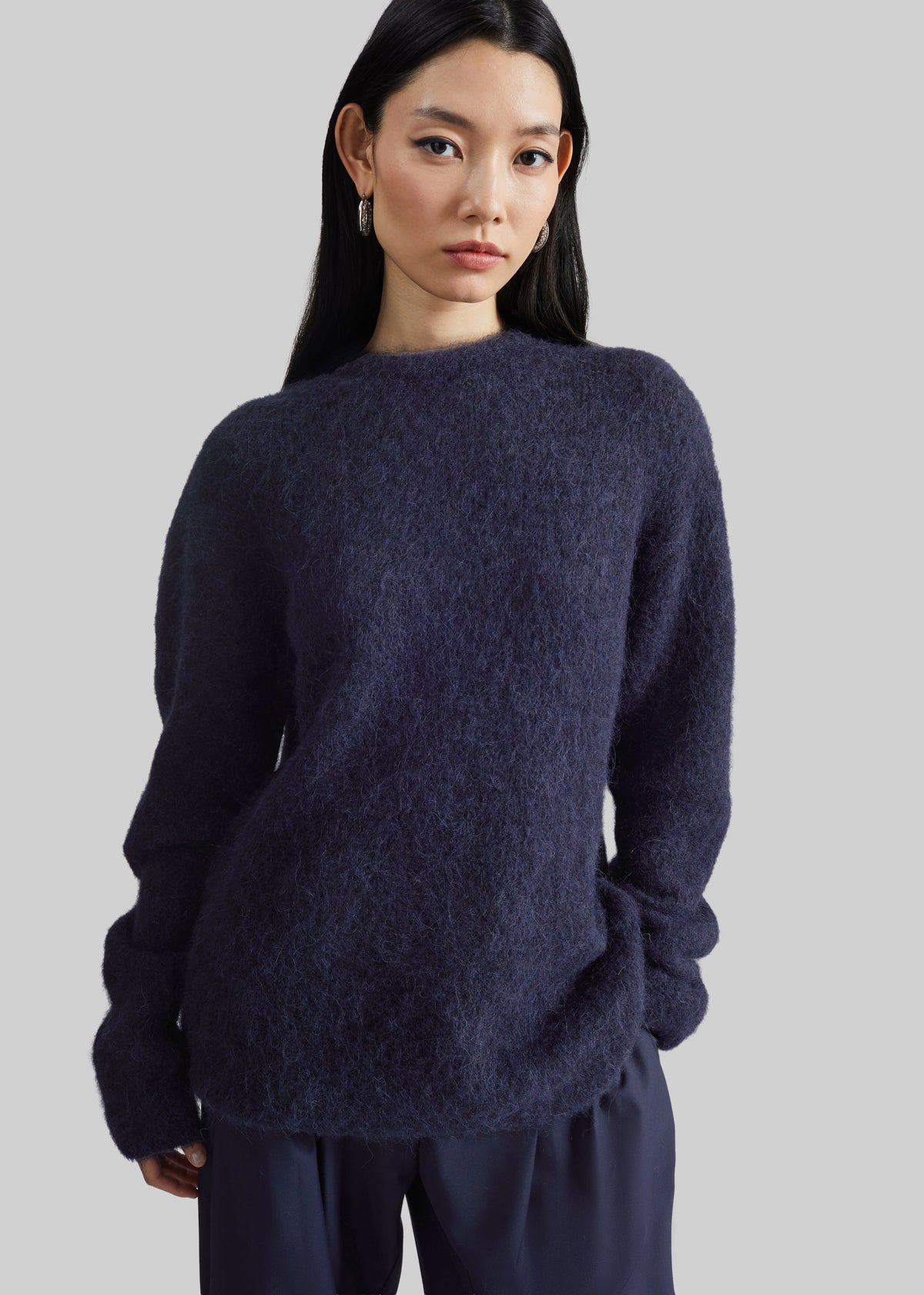 Willy Alpaca Knit Sweater - Navy – view 4 of 11