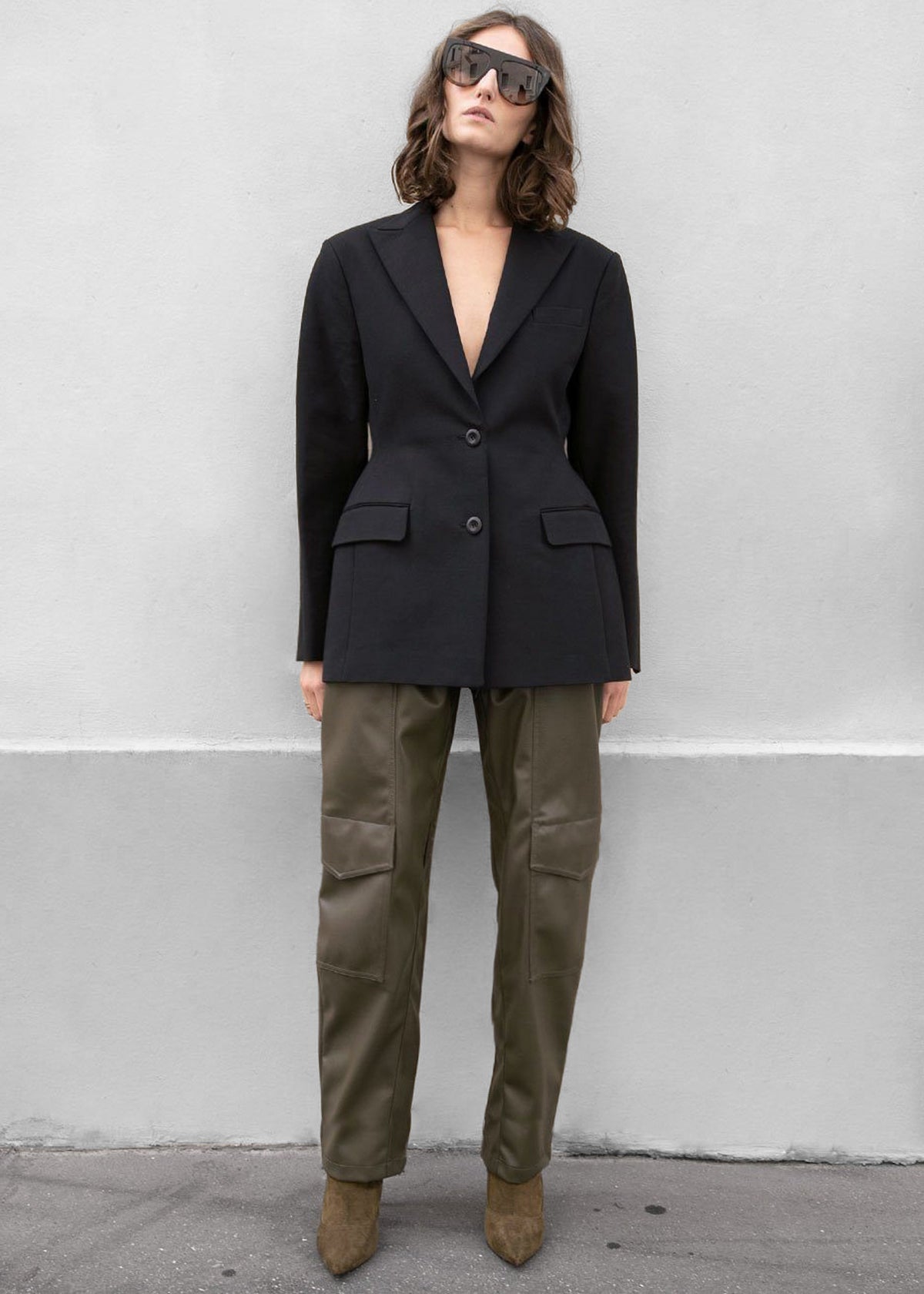 Colette Hourglass Blazer - Black – view 3 of 7